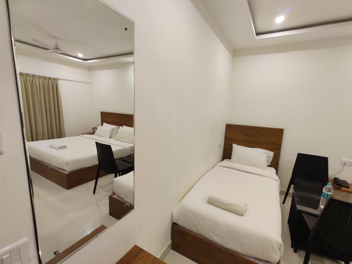 Hotel Airport City Dod Jala Bagian luar foto