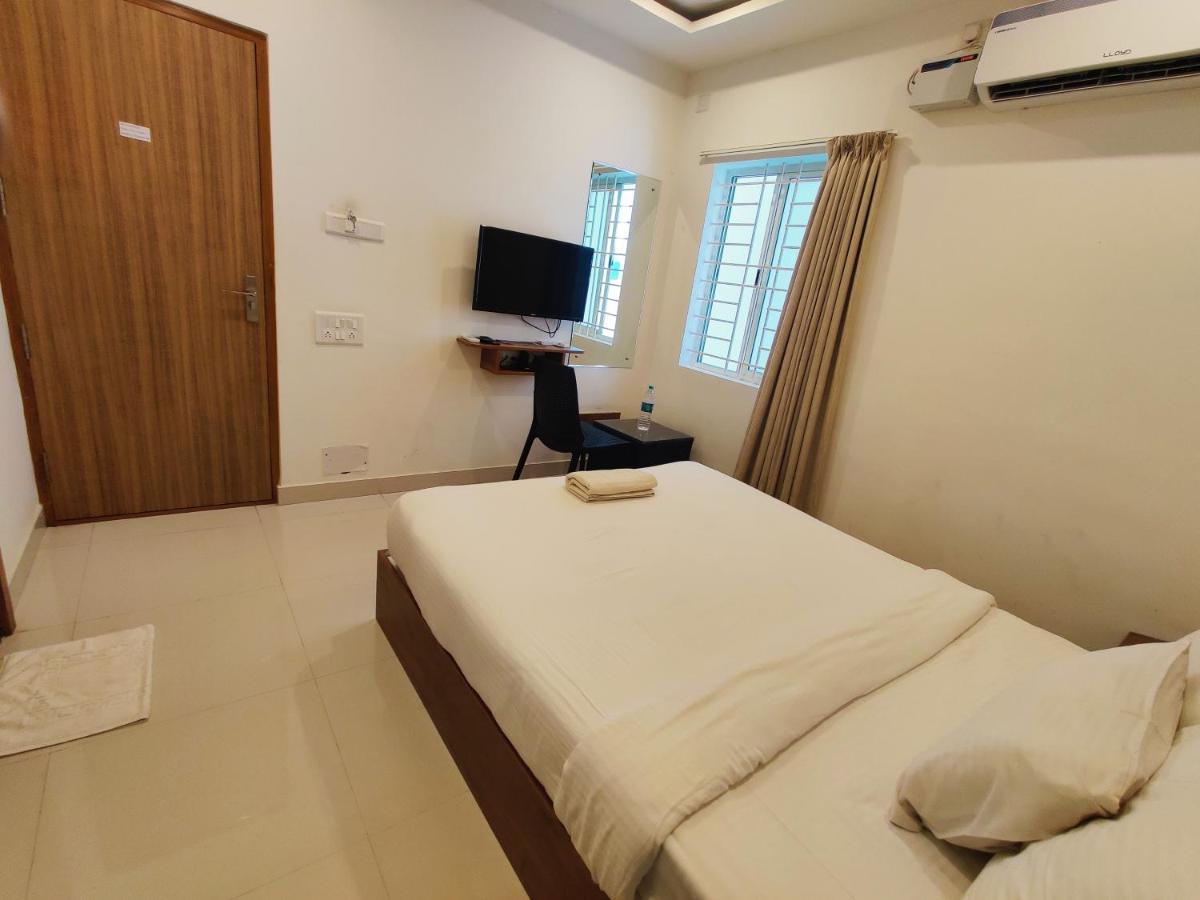 Hotel Airport City Dod Jala Bagian luar foto