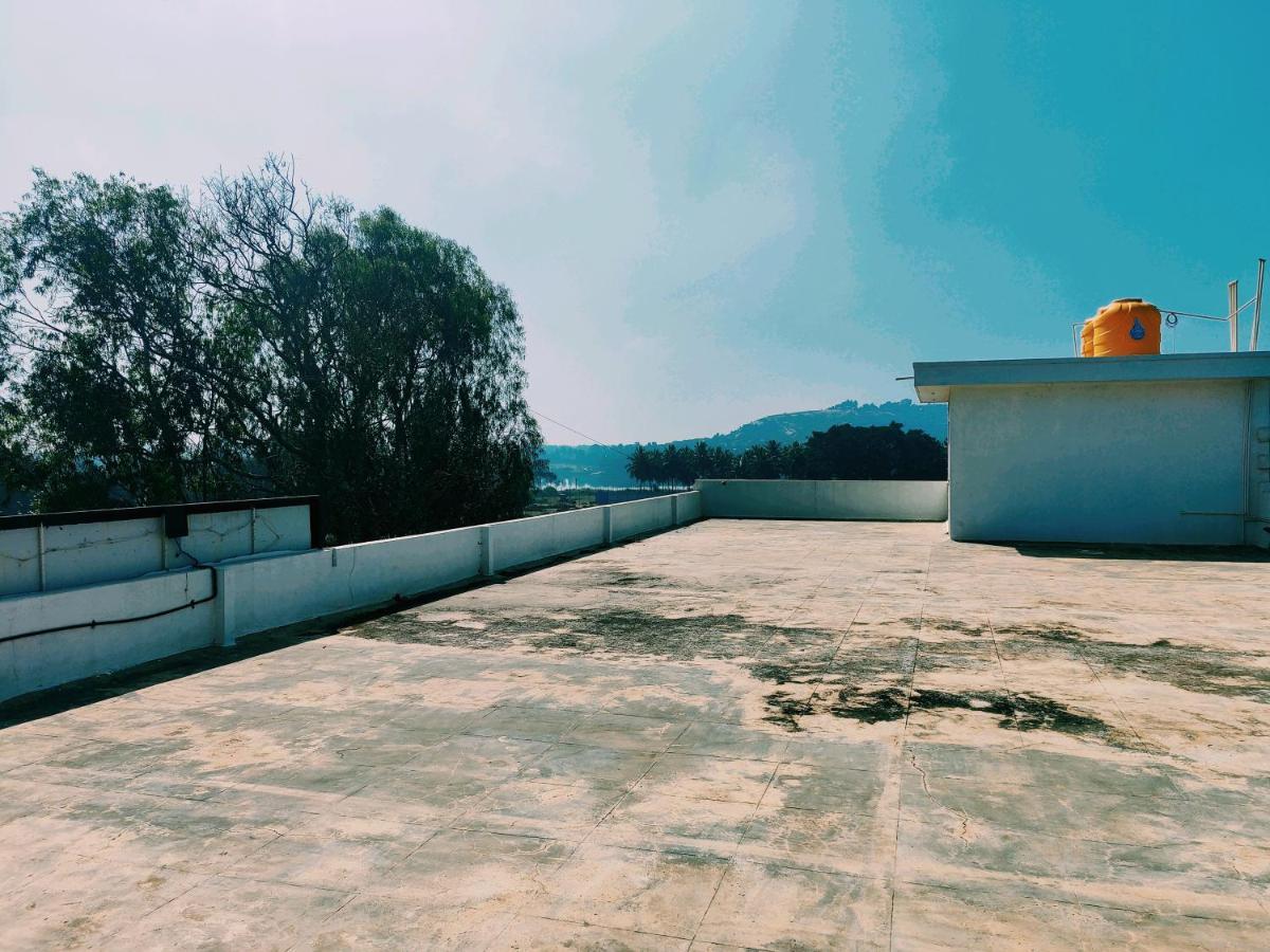 Hotel Airport City Dod Jala Bagian luar foto